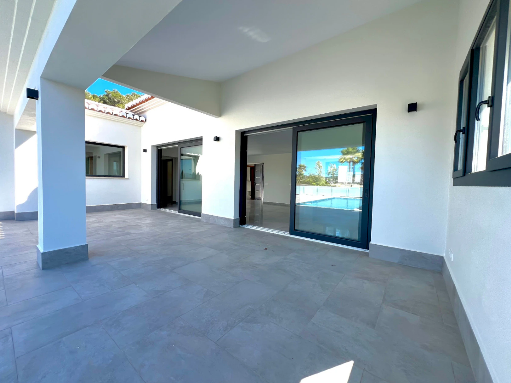 4846 - Villa with stunning open views, recently completed, 2026