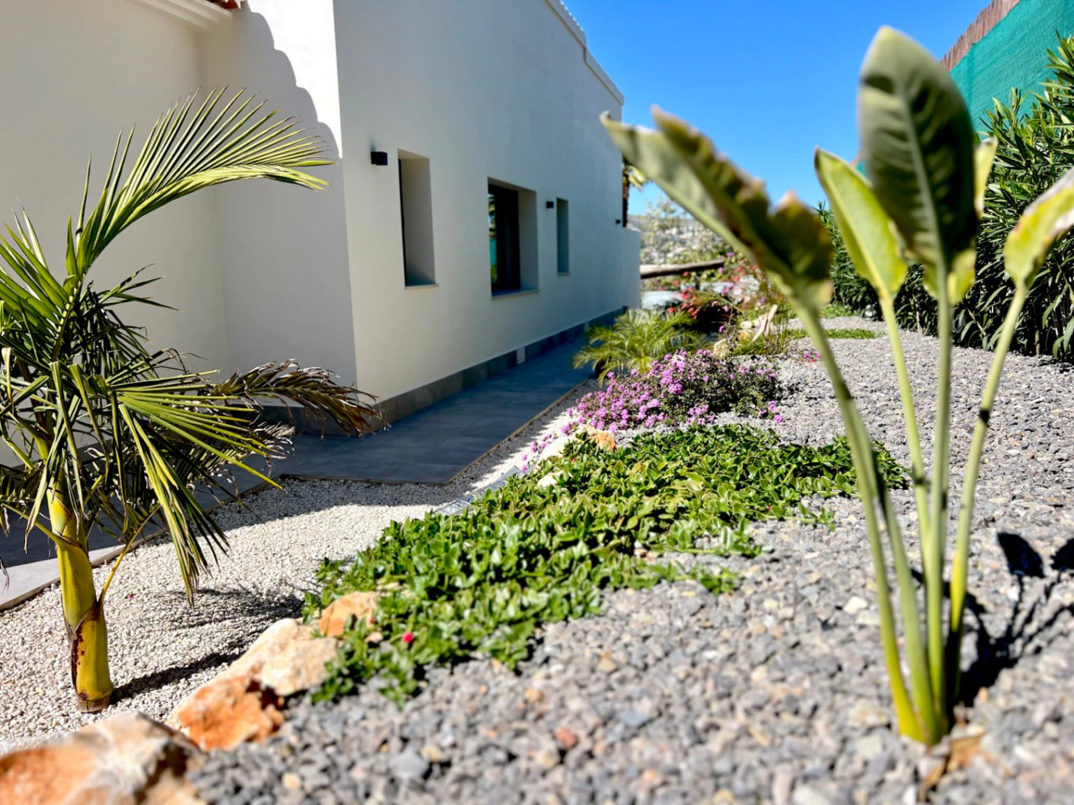 4846 - Villa with stunning open views, recently completed, 2026