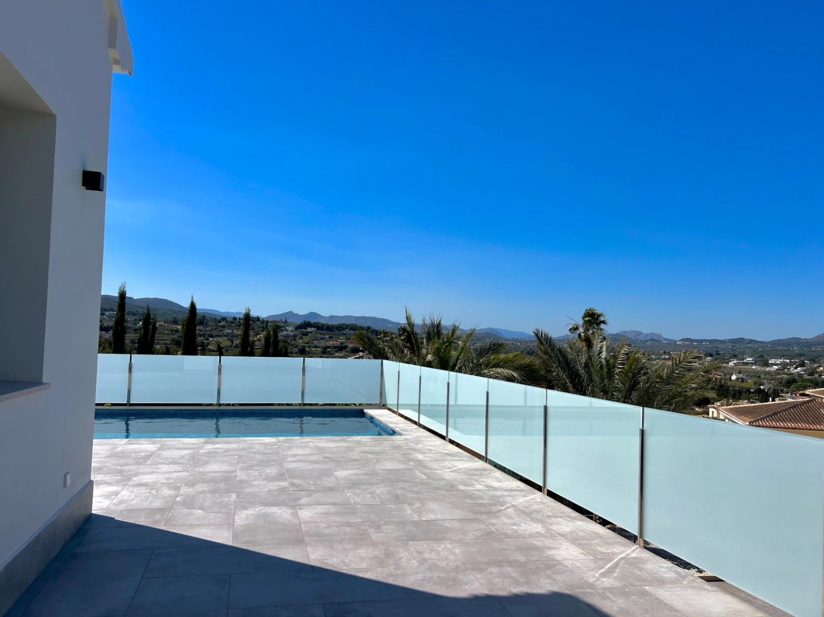 4846 - Villa with stunning open views, recently completed, 2026
