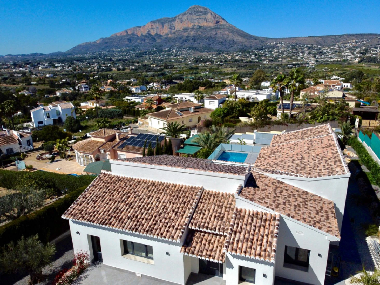 4846 - Villa with stunning open views, recently completed, 2026