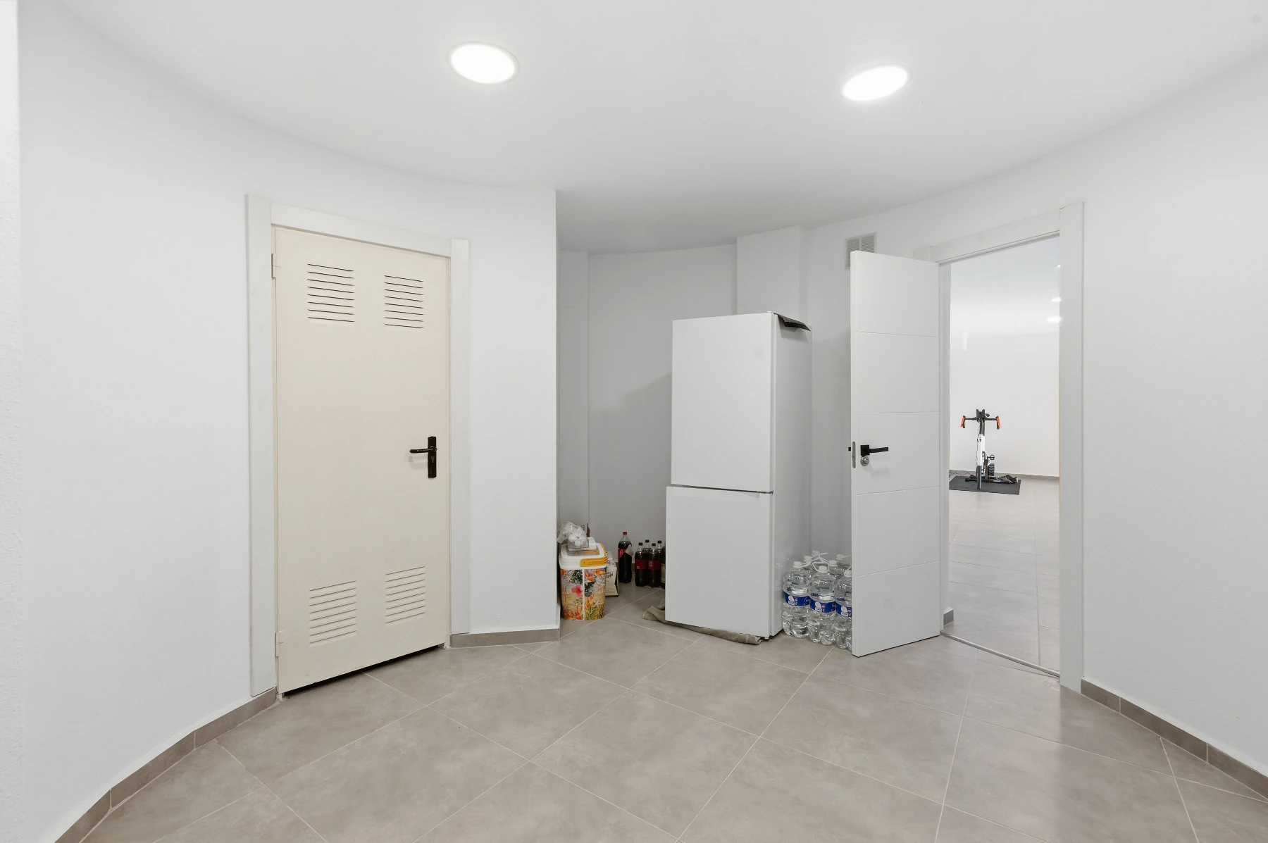CRMI075951 - Exclusiva, moderna y completamente renovada villa con vistas panorámicas al mar en venta en Moraira – ubicación privilegiada cercana al centro y la playa.