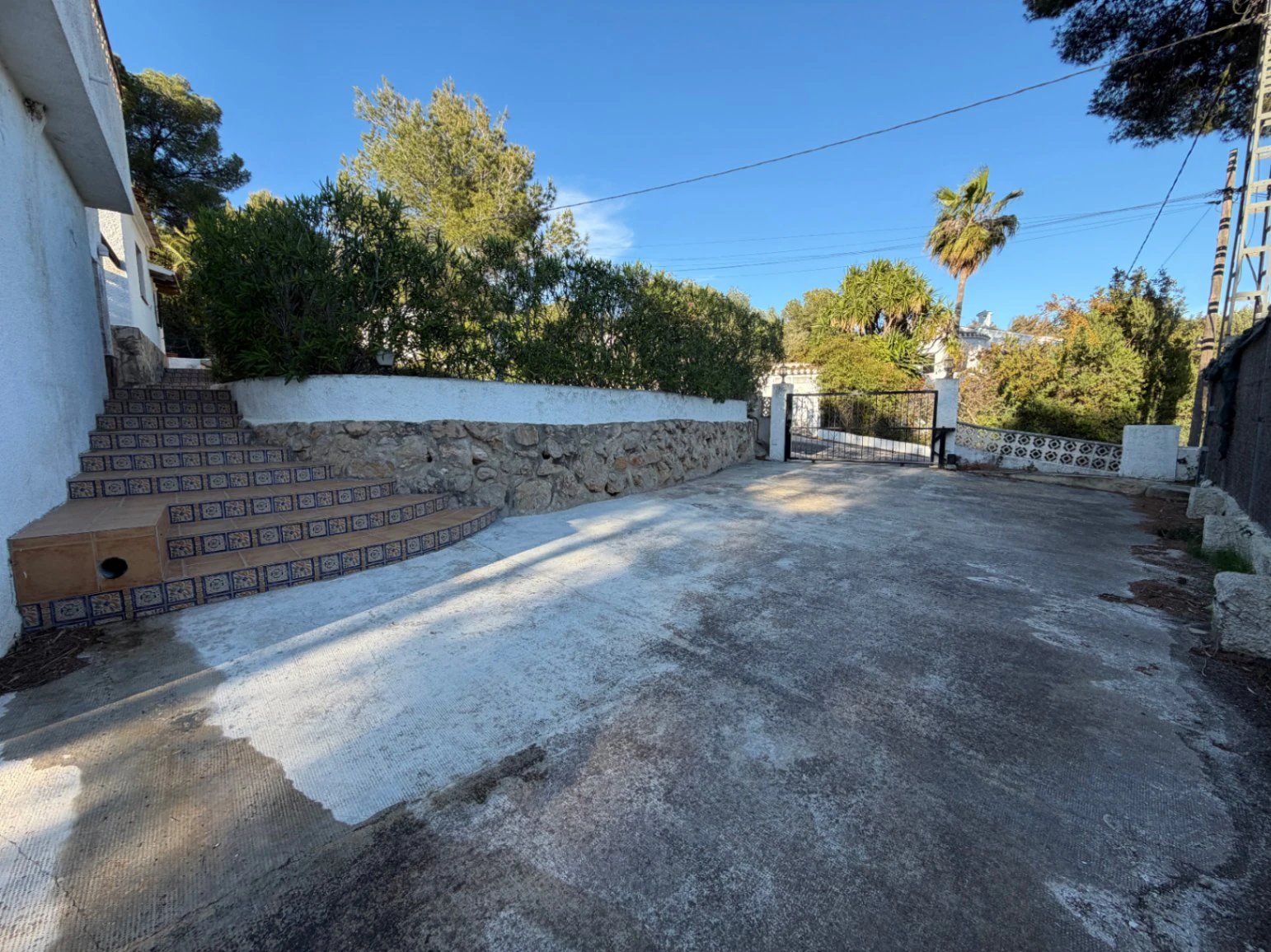 4871 - Villa a la venta en Jávea, vistas al valle, orientada al Sur con piscina