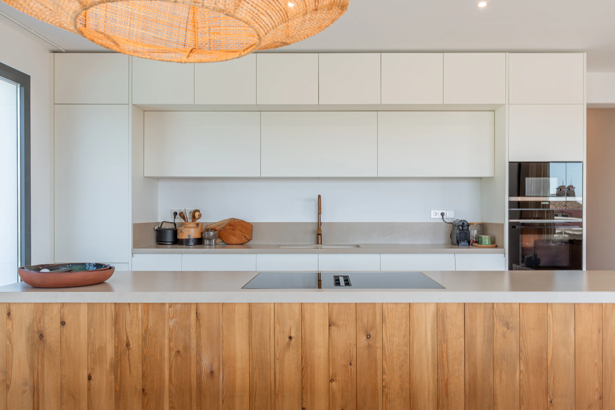 CRMI475025 - Villa de Lujo Estilo Ibiza en Moraira — Elegancia Mediterránea a Solo 1 km del Mar