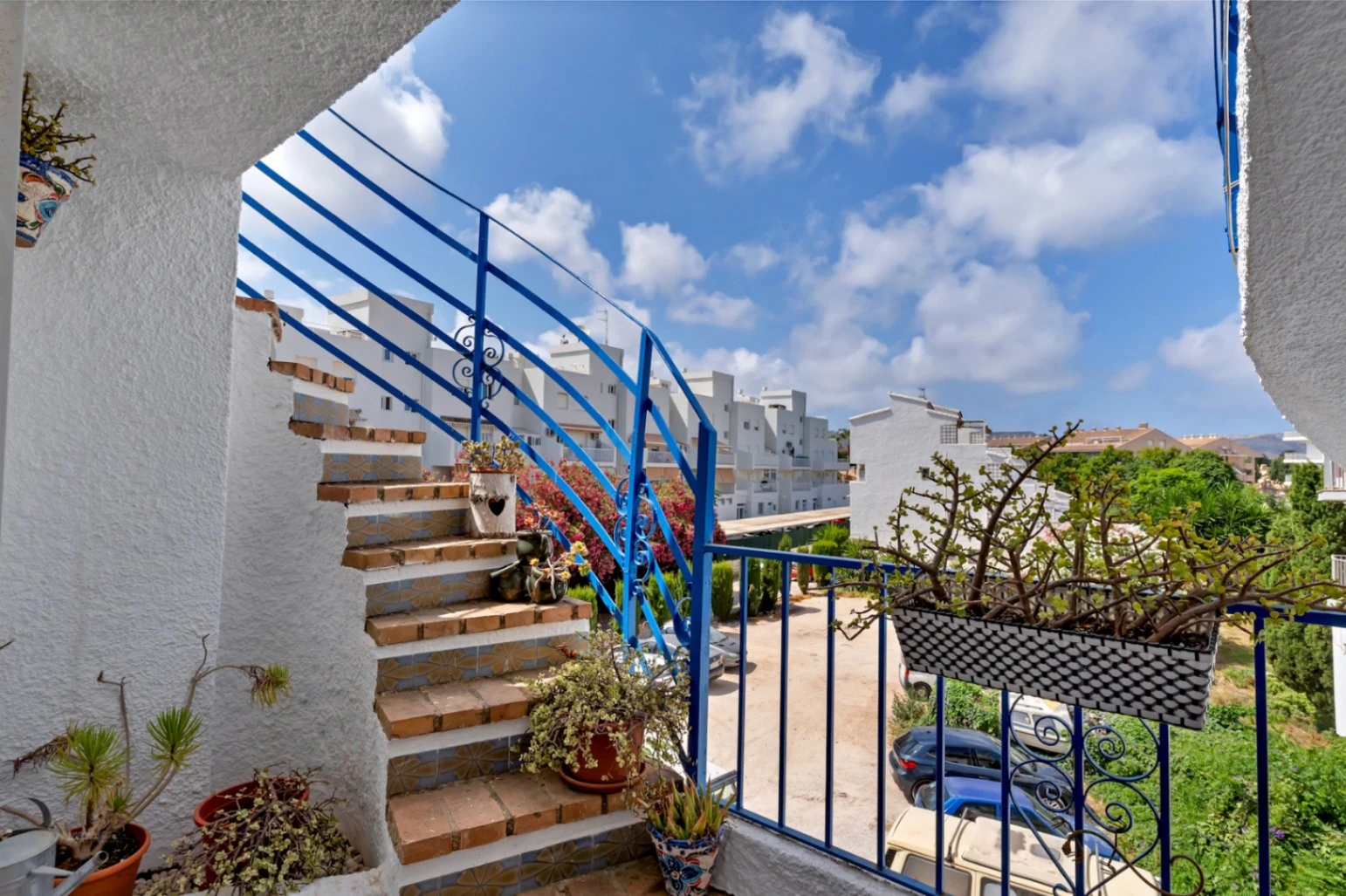 4843 - Bonito apartamento adosado reformado a tan solo 350M de la playa, con gran terraza