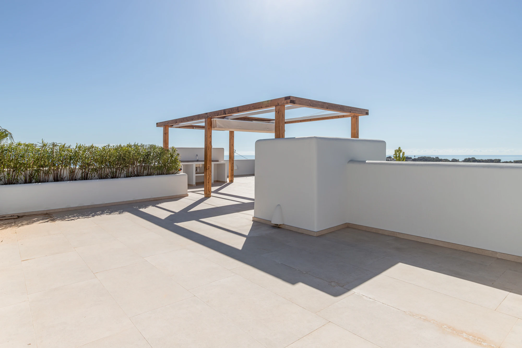 CRMI475025 - Villa de Lujo Estilo Ibiza en Moraira — Elegancia Mediterránea a Solo 1 km del Mar