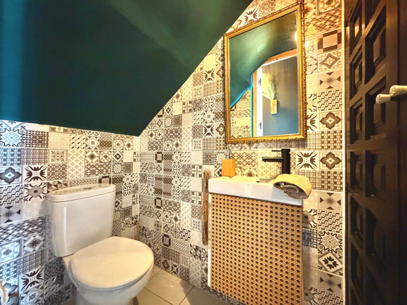 4843 - Bonito apartamento adosado reformado a tan solo 350M de la playa, con gran terraza