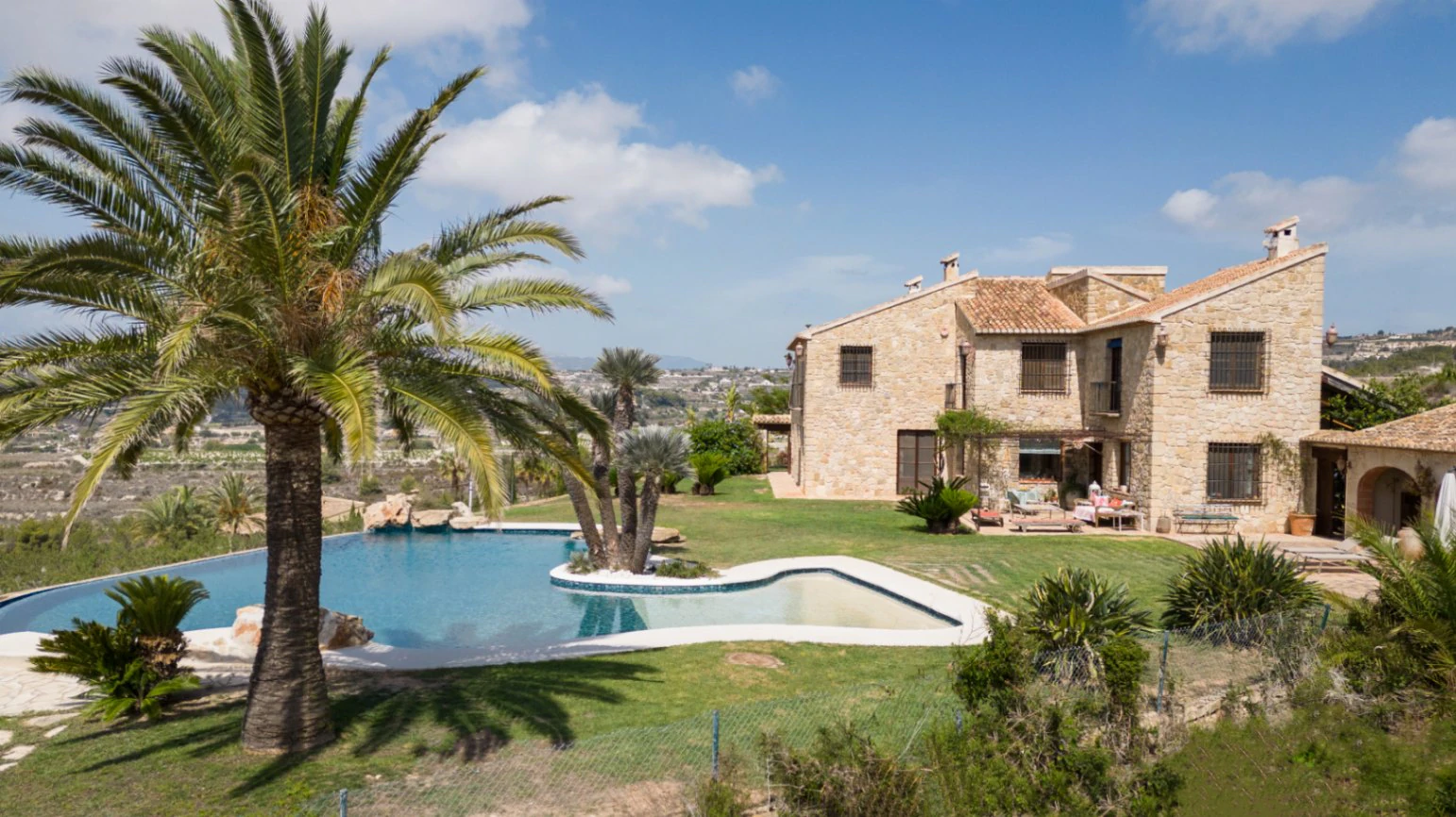 4742 - Espectacular finca con impresionantes vistas y calidad de construcción