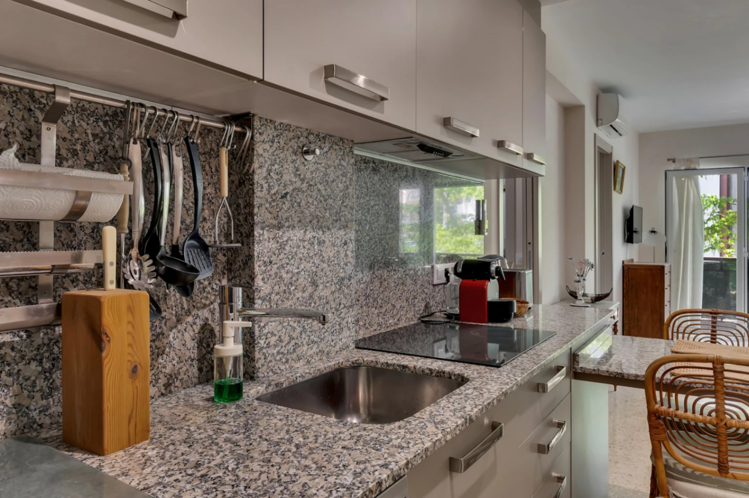 4875 - Apartamento reformado de 2 habitaciones a tan solo 225 metros de la playa