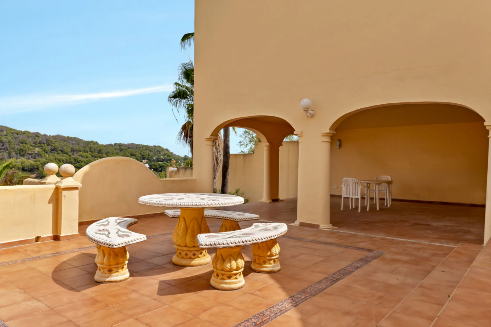 VILLA UBICADA EN UNA TRANQUILA ZONA CON INCREIBLES VISTAS PANORAMICAS