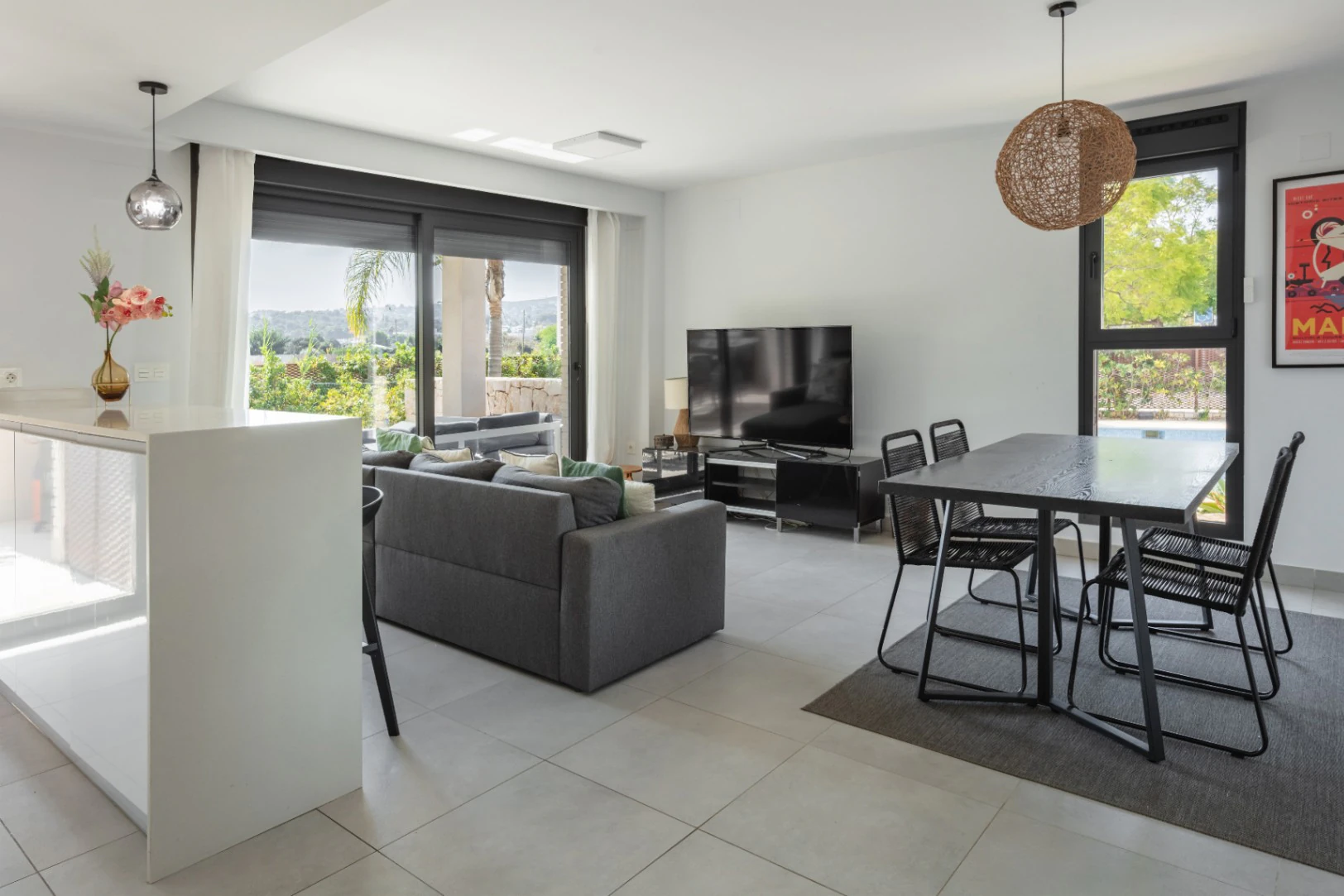 CR1055 - Planta baja con encanto a escasos 350 metros del mar en Jávea