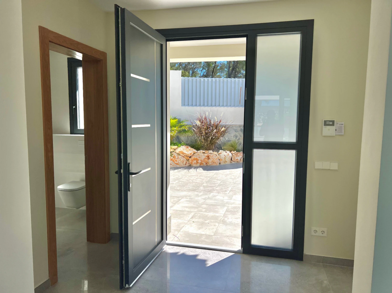 4846 - Villa with stunning open views, recently completed, 2026