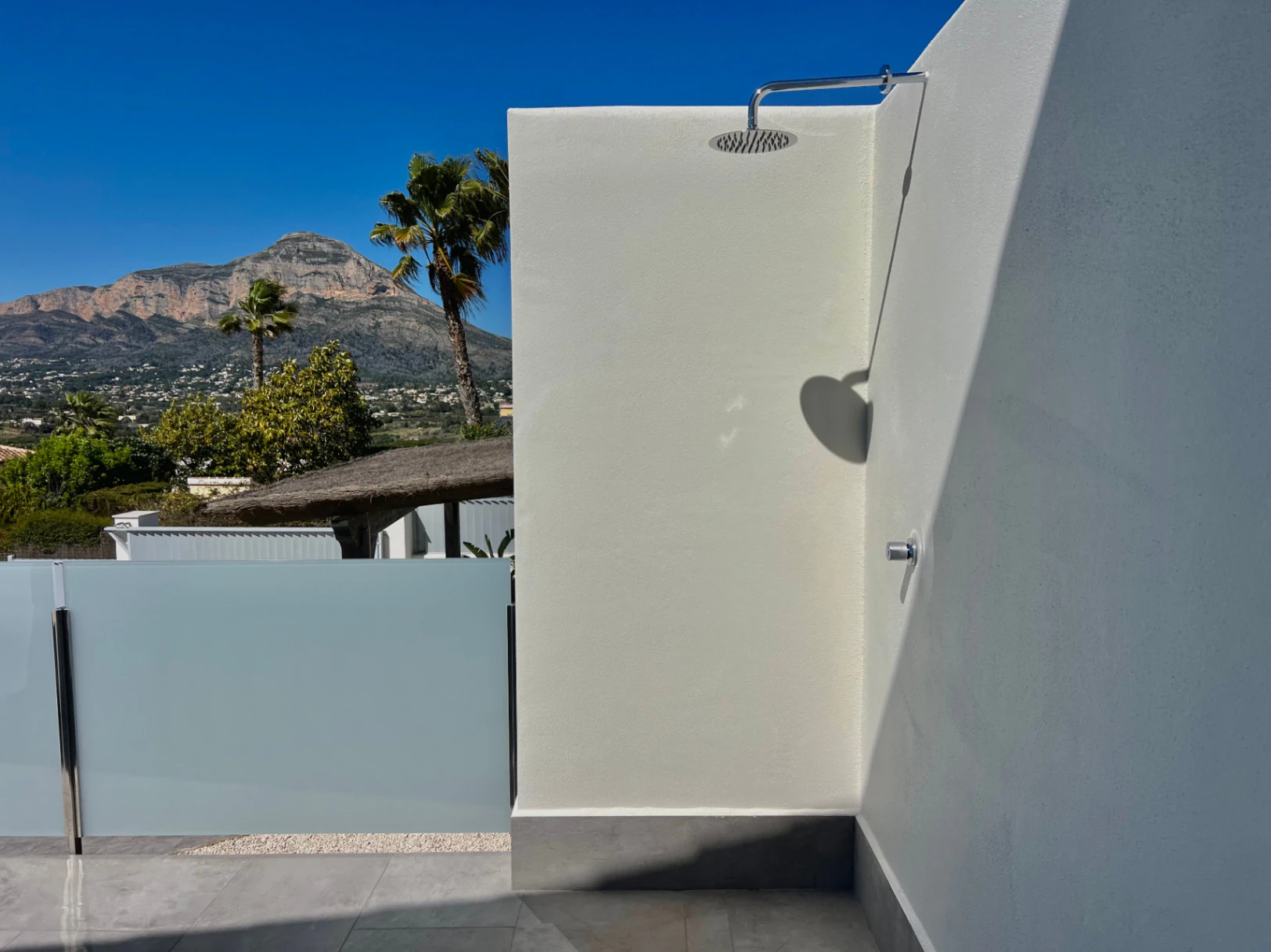 4846 - Villa with stunning open views, recently completed, 2026