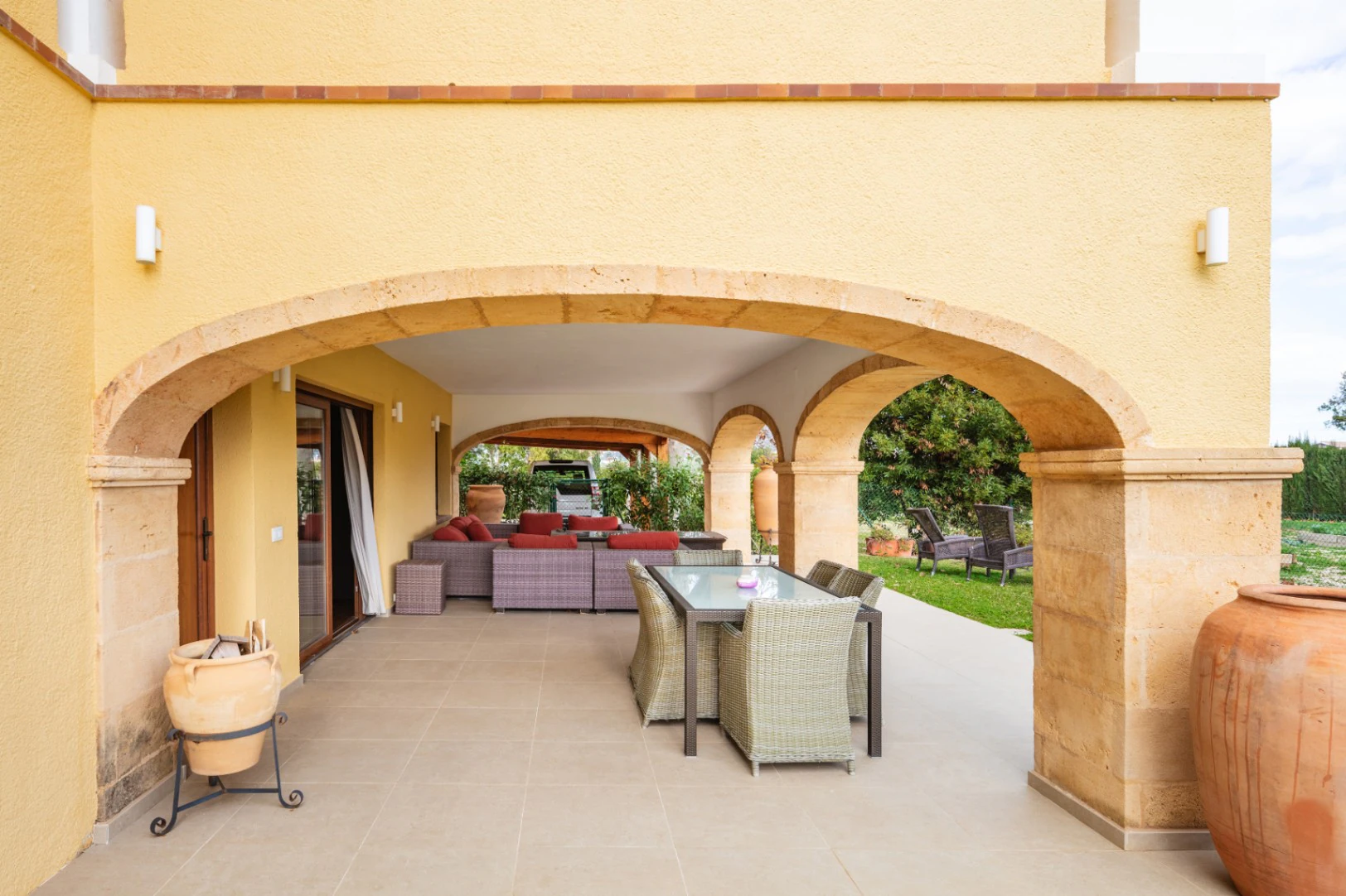 CR1039 - Exceptional luxury estate for sale, just minutes from Arenal beach in Javea, with a plot size of 28,000 m².