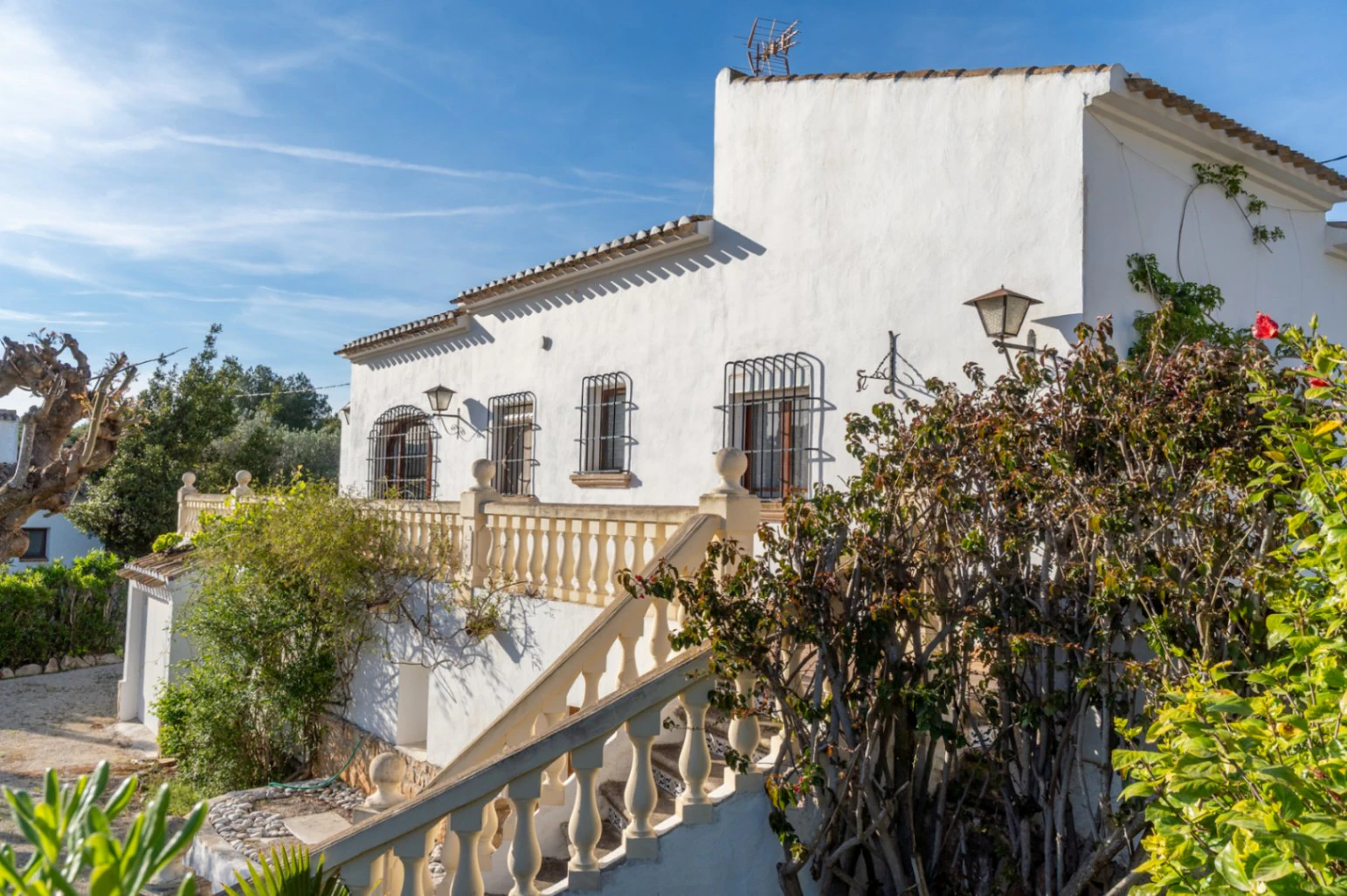 4868 - Mediterranean-style villa with stunning views in a quiet area next to Tosalet, Javea.