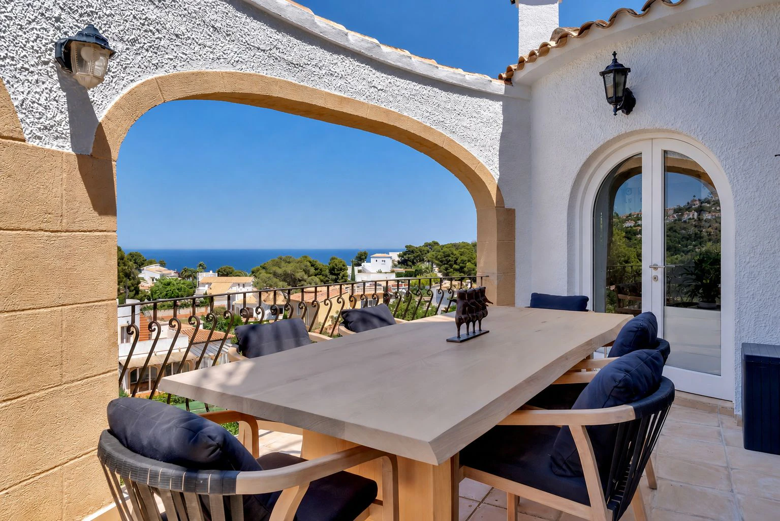 4883 - Excepcional propiedad en una exclusiva zona con vistas panoramicas al mar