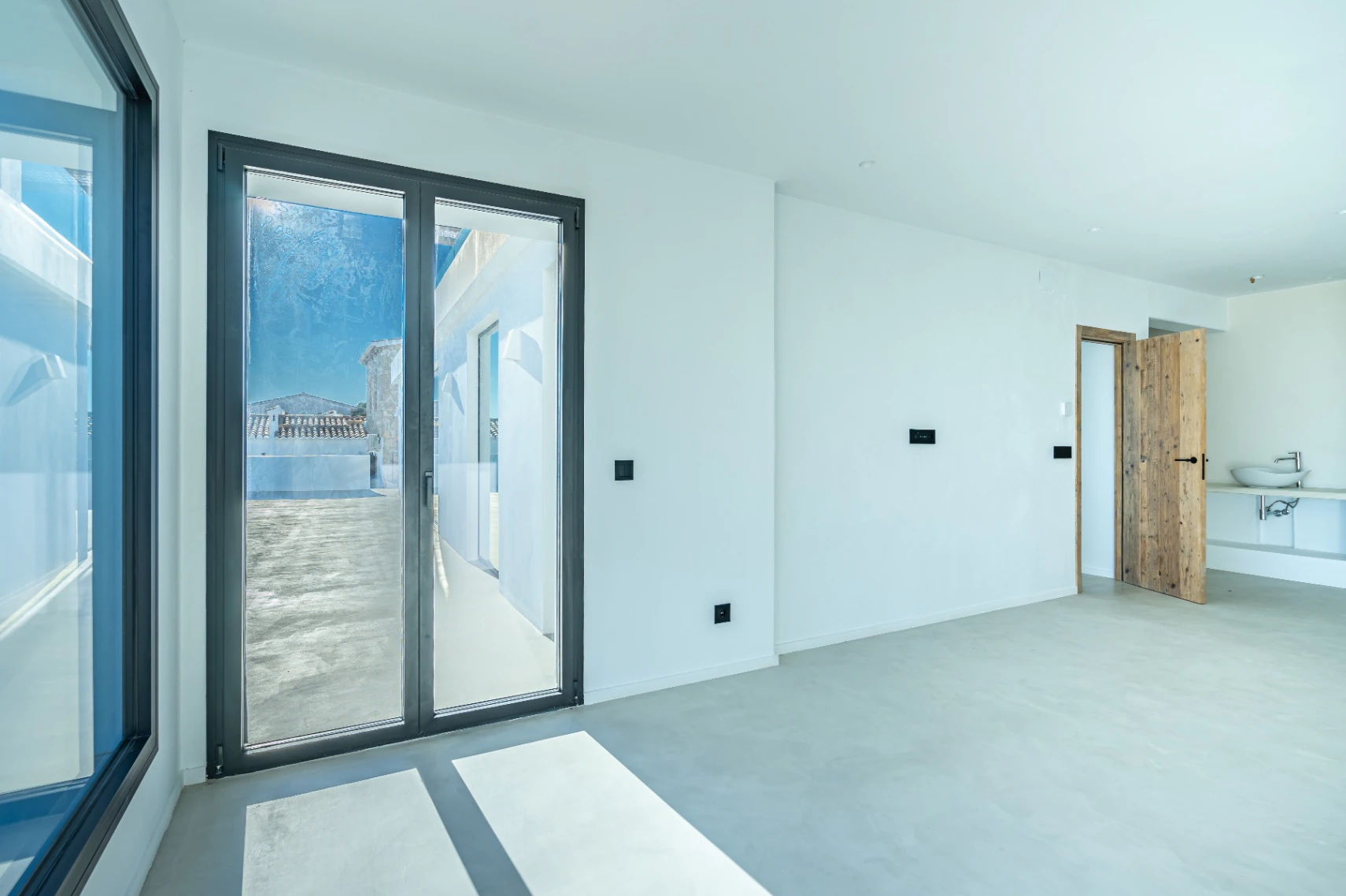 CR080266 - VILLA DE  NUEVA CONSTRUCCIÓN 2025 EN CUMBRES DEL SOL