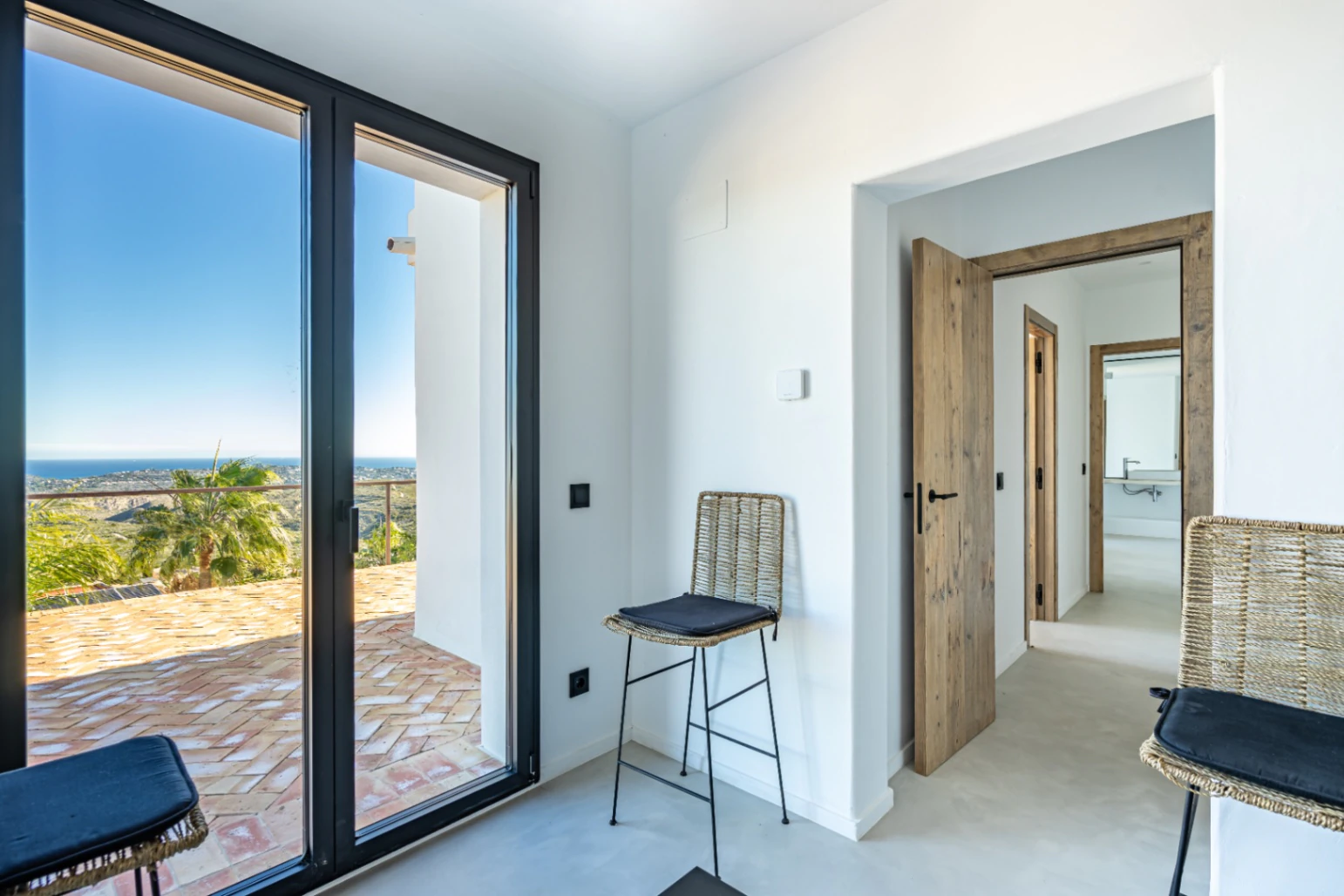 CR080266 - VILLA DE  NUEVA CONSTRUCCIÓN 2025 EN CUMBRES DEL SOL