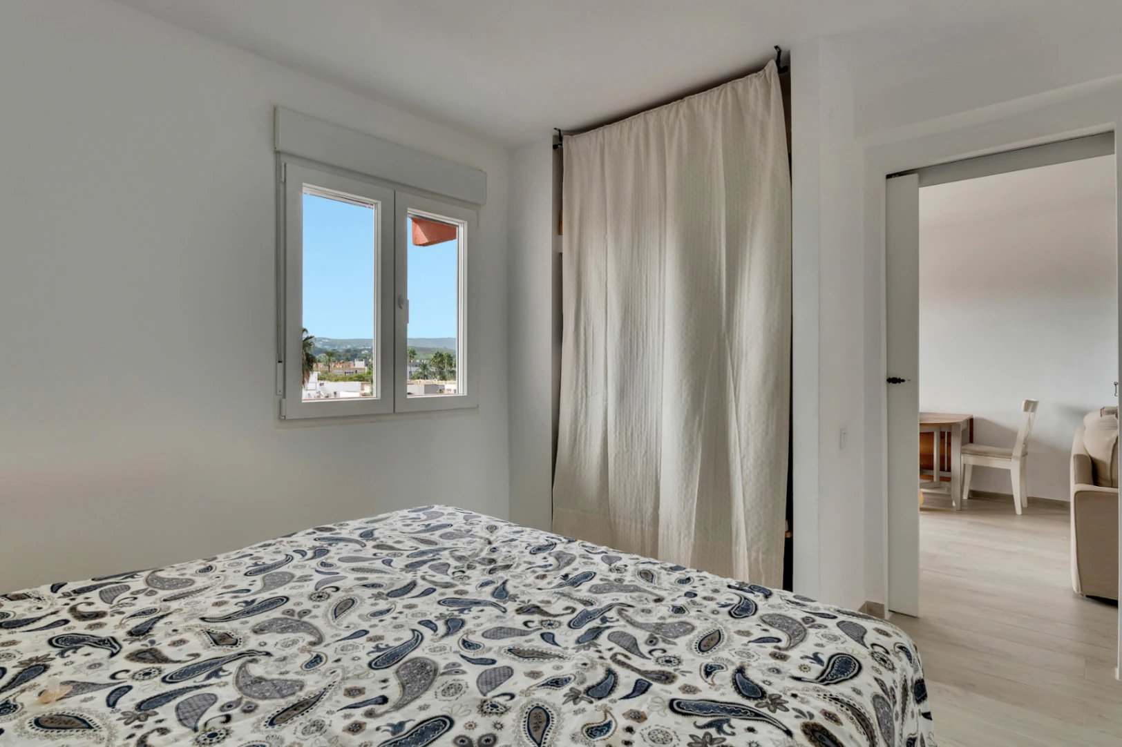 4773 - Apartamento reformado a tan solo 300 metros de la playa de El Arenal, Jávea