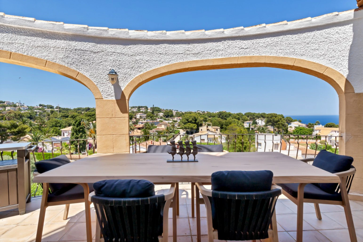 4883 - Excepcional propiedad en una exclusiva zona con vistas panoramicas al mar
