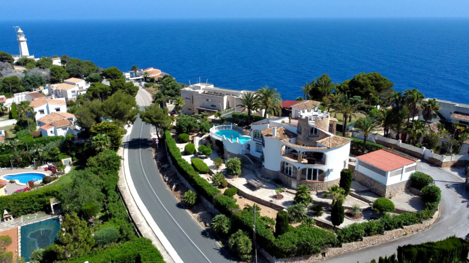4883 - Excepcional propiedad en una exclusiva zona con vistas panoramicas al mar