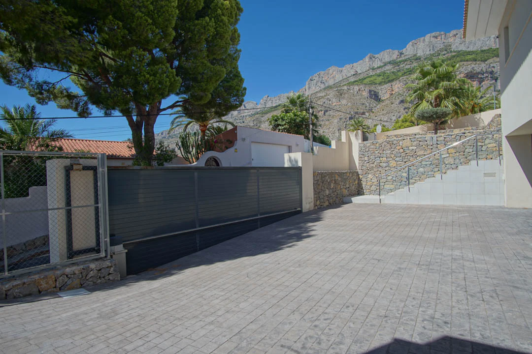 C3XY7000ALT - C3XY7000ALT Amplia villa en venta con vistas al mar en Altea