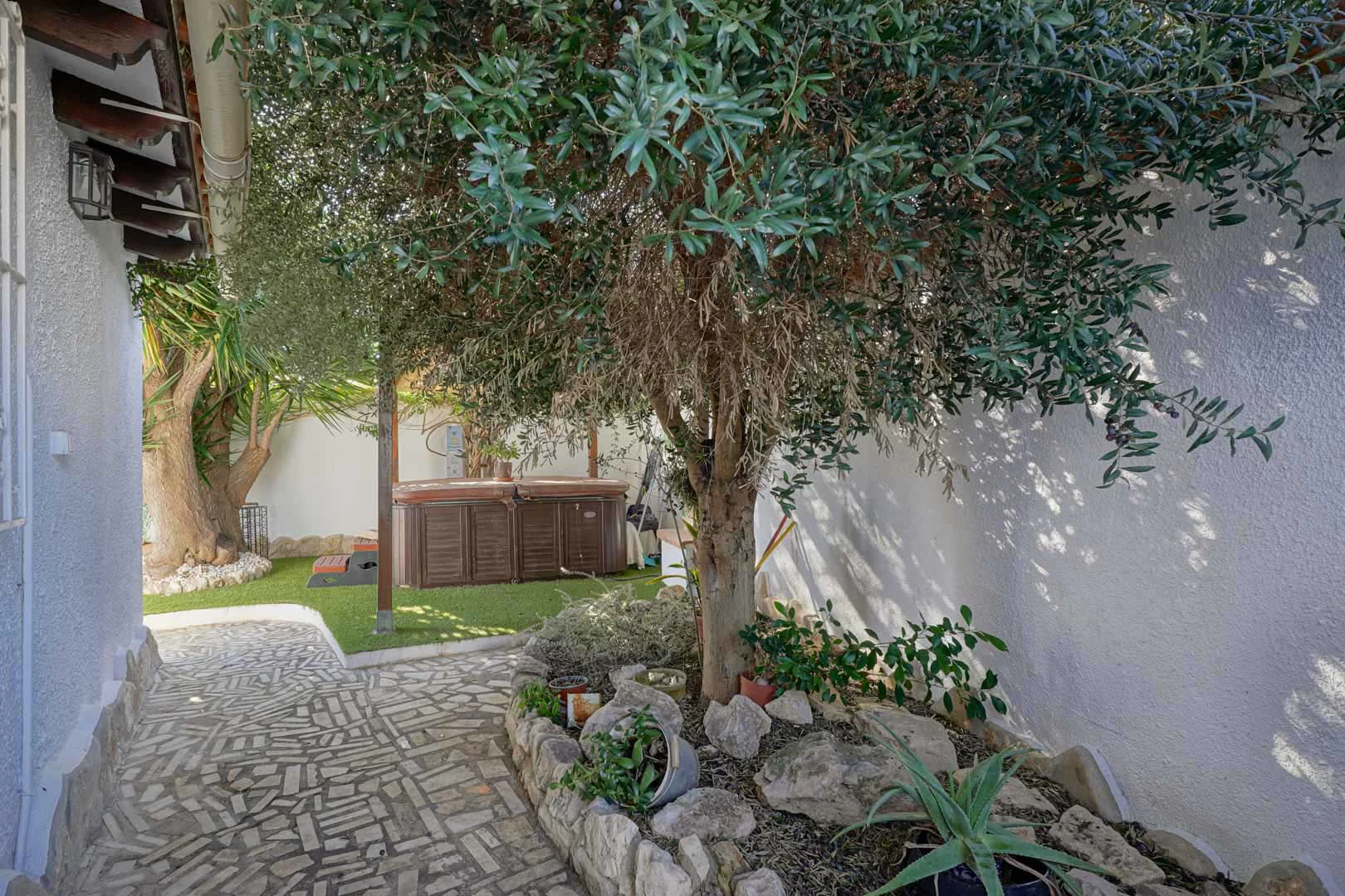 C3XY8323MOR - C3XY8323MOR Villa independiente con piscina y vistas al mar a la venta en Moraira.