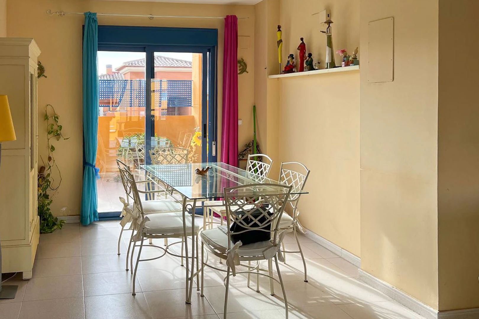 8269DEN - 8269DEN Dúplex ático con terraza y vistas parciales al mar a la venta en Las Marina, Denia.