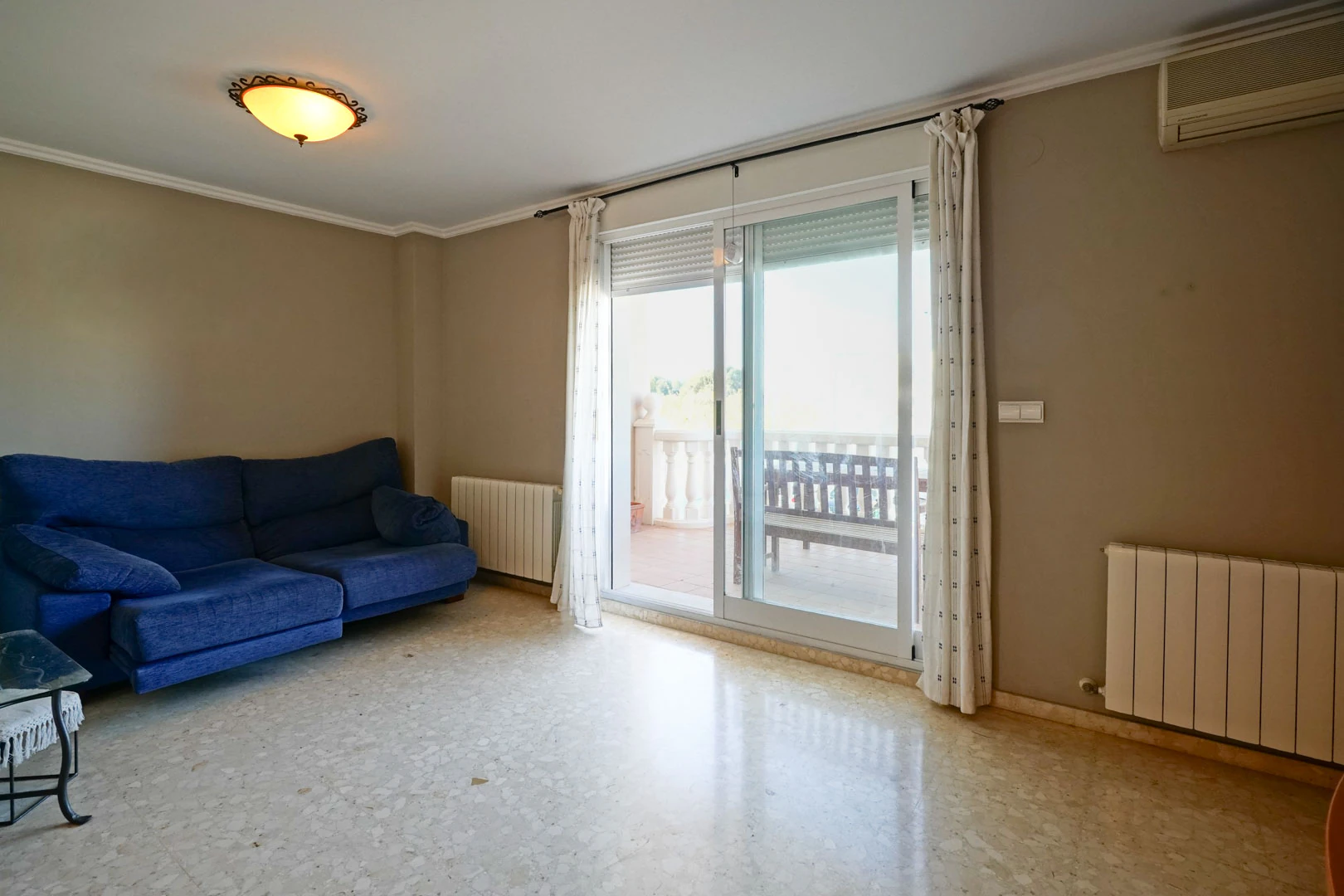 9008XAR - 9008XAR Drie verdiepingen tellende halfvrijstaande woning te koop in La Xara.
