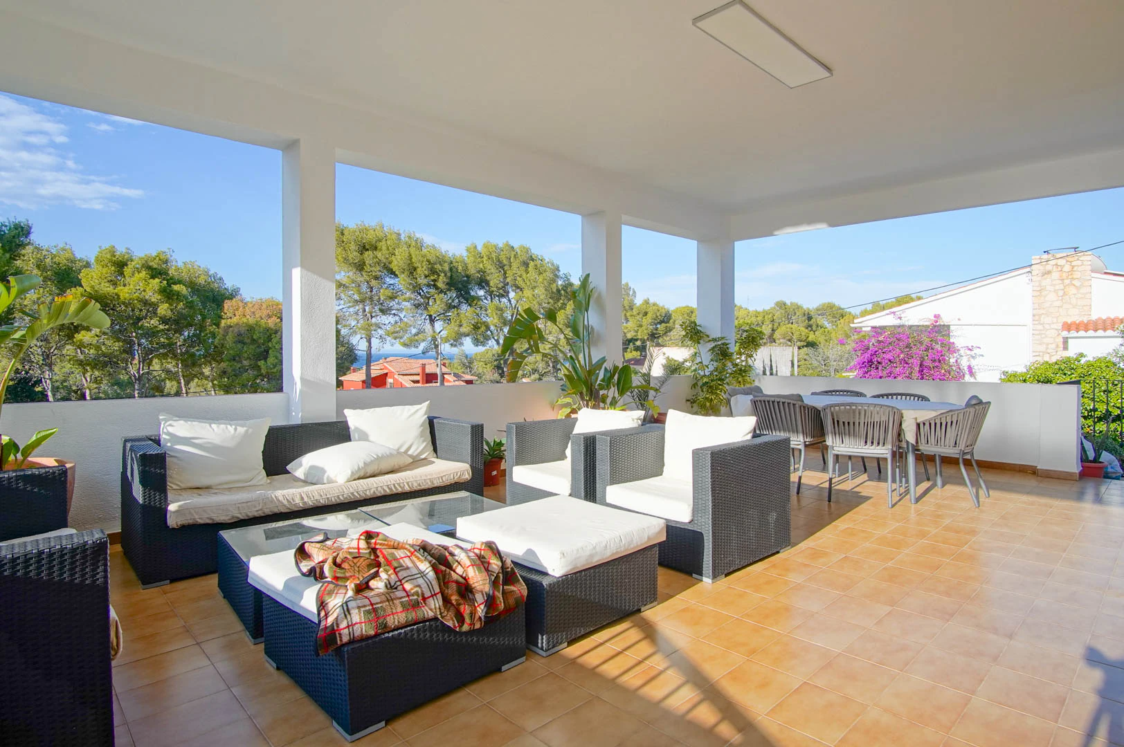 8176DEN - 8176DEN Villa con vistas parciales al mar en venta en Las Rotas, Denia.