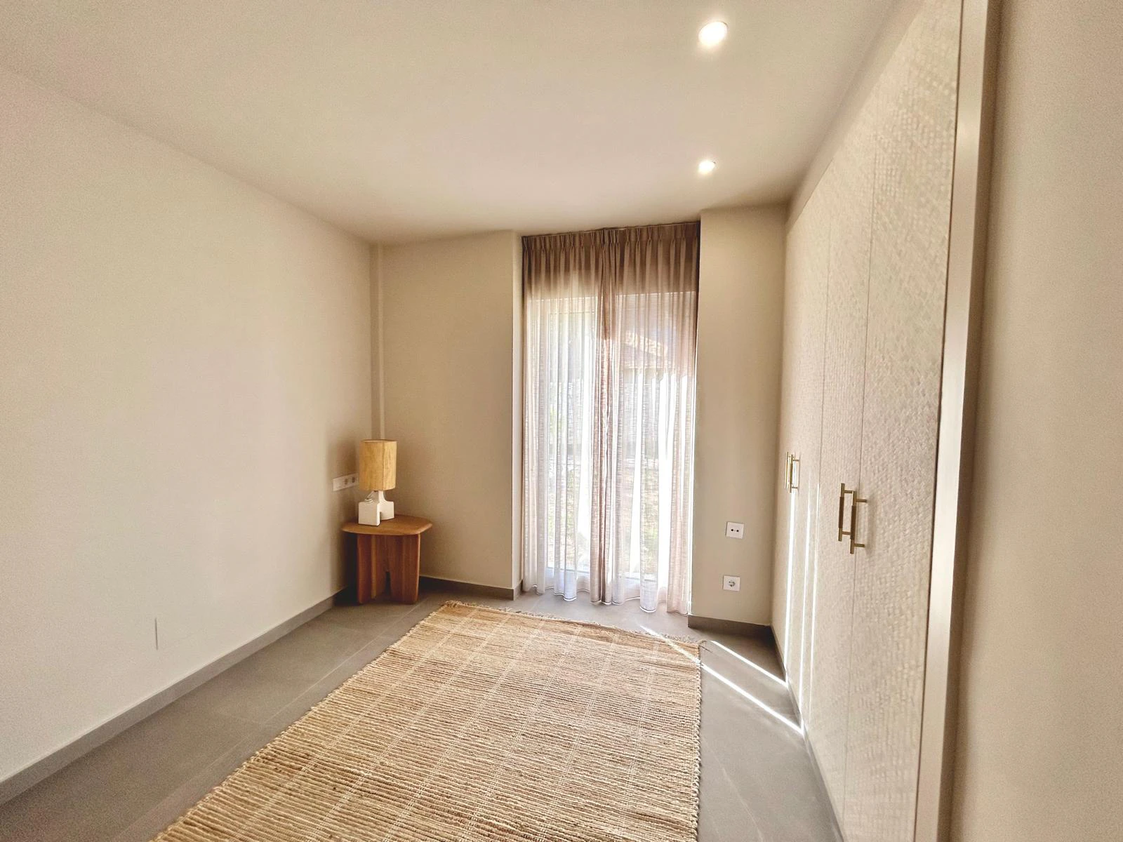 4673 - Gelijkvloers appartement met zwembad in Denia