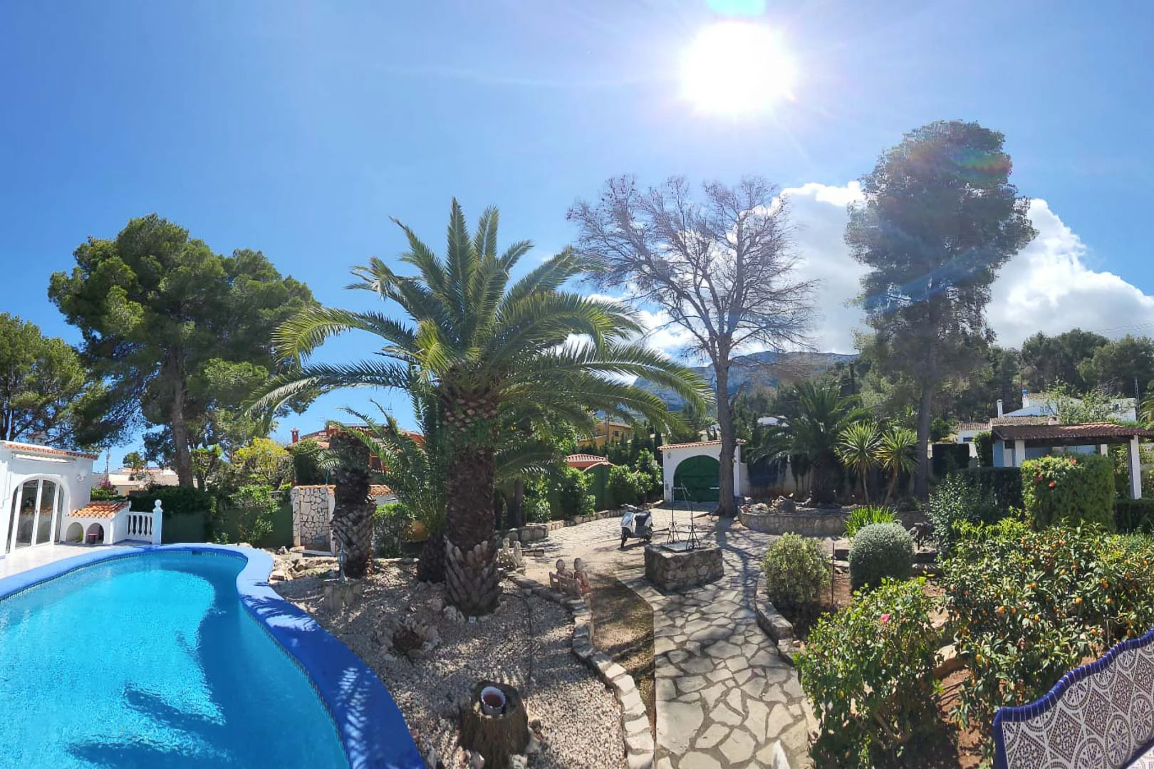 8034DEN - 8034DEN Villa con vistas parciales al mar a la venta en El Montgó, Denia.