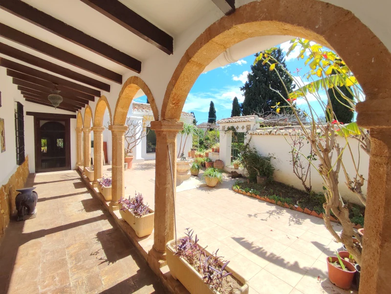 CRXC1018 - Villa zu verkaufen, Gebiet Montgo Jávea, mediterraner rustikaler Stil
