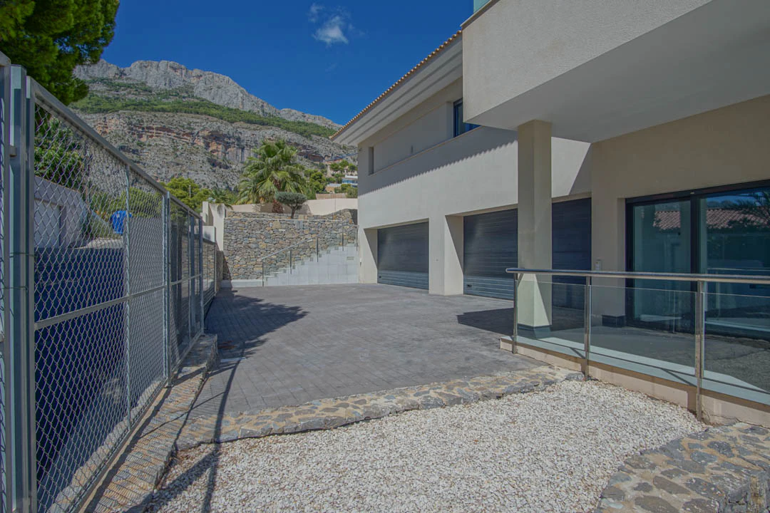 C3XY7000ALT - C3XY7000ALT Amplia villa en venta con vistas al mar en Altea