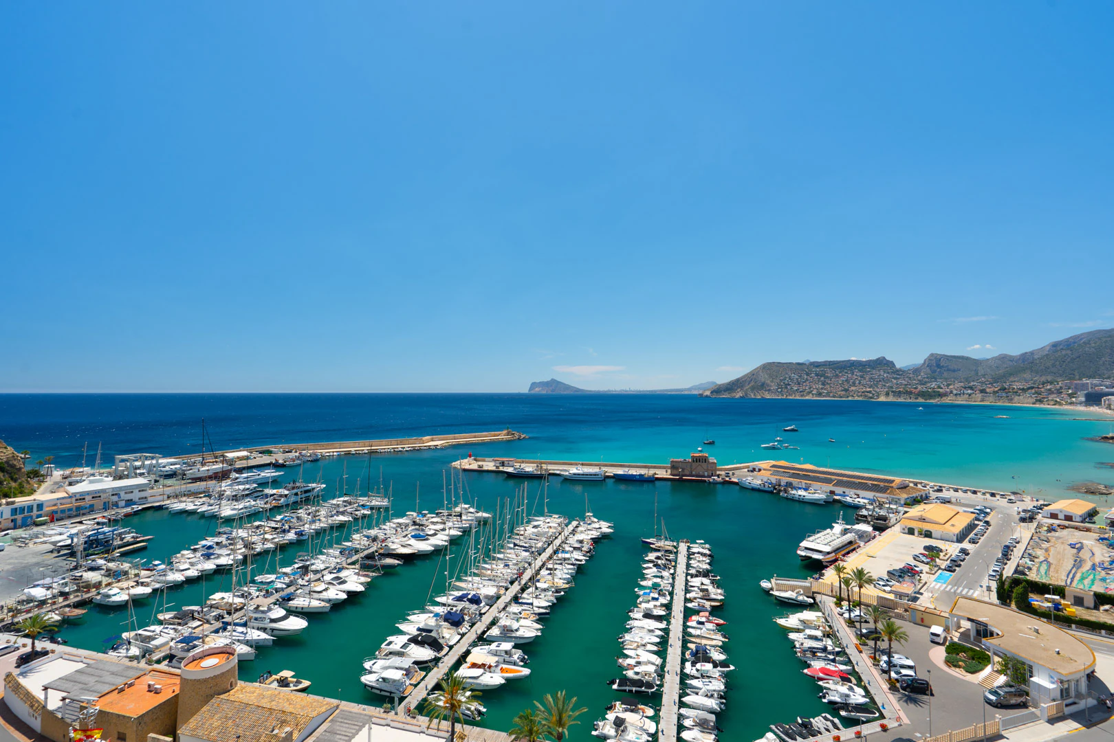 C4XY4657CAL - C4XY45657CAL Dos áticos contiguos en primera línea con vistas panorámicas al mar y posibilidad de unión en venta en Calpe.