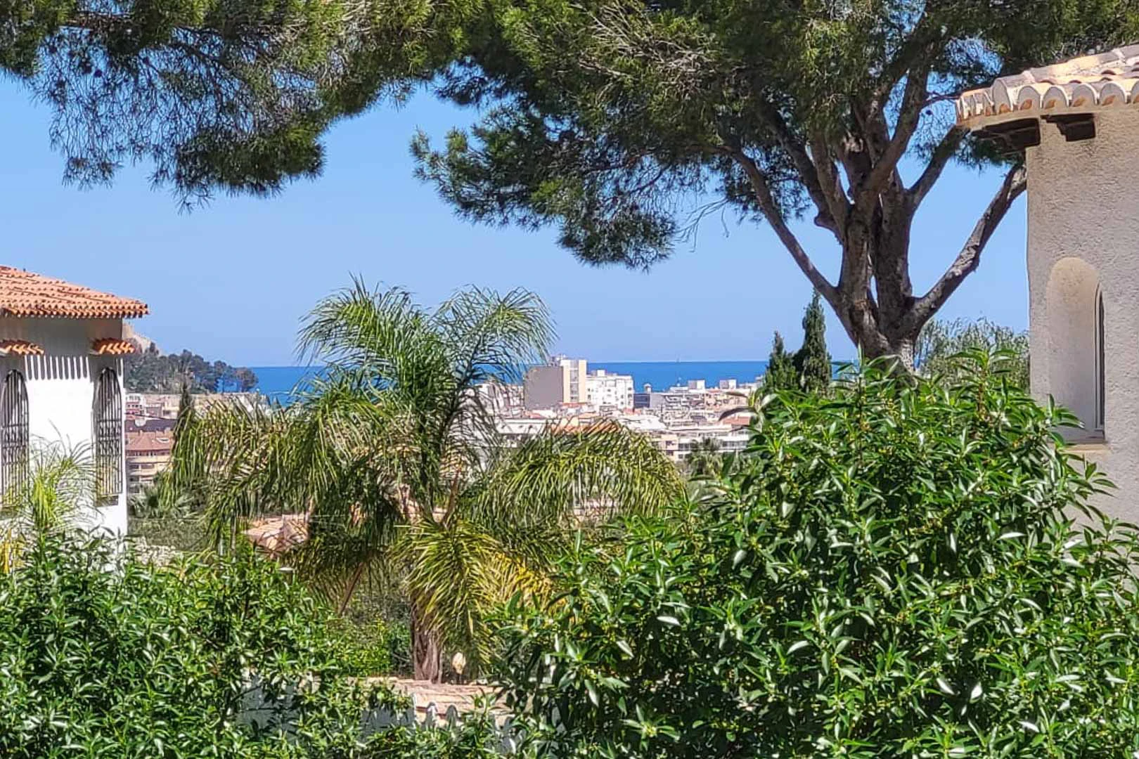 8034DEN - 8034DEN Villa con vistas parciales al mar a la venta en El Montgó, Denia.