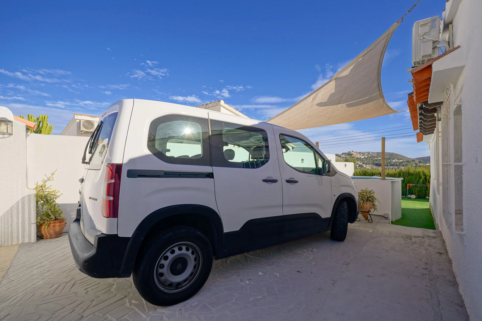 C3XY8323MOR - C3XY8323MOR Villa independiente con piscina y vistas al mar a la venta en Moraira.