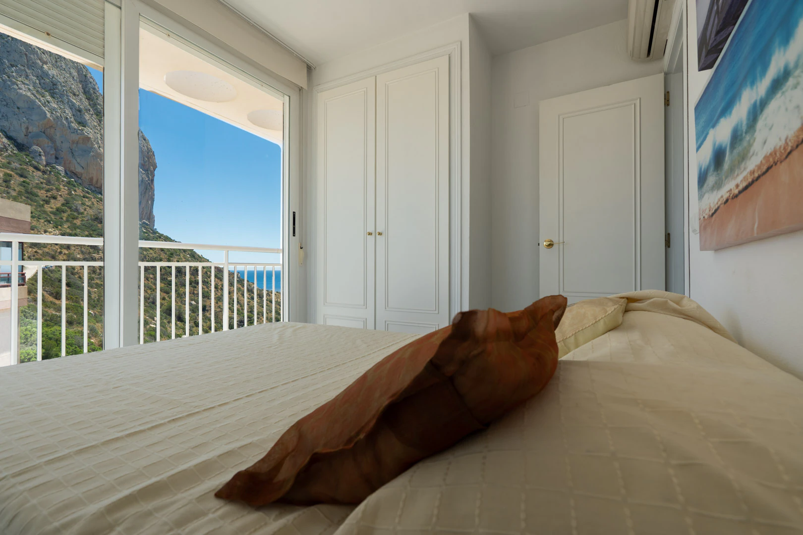 C4XY4657CAL - C4XY45657CAL Dos áticos contiguos en primera línea con vistas panorámicas al mar y posibilidad de unión en venta en Calpe.