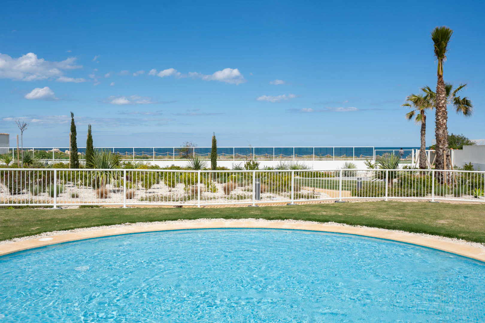 4502DEN - 4502DEN Fantástico ático moderno en primera línea de playa en venta en Denia