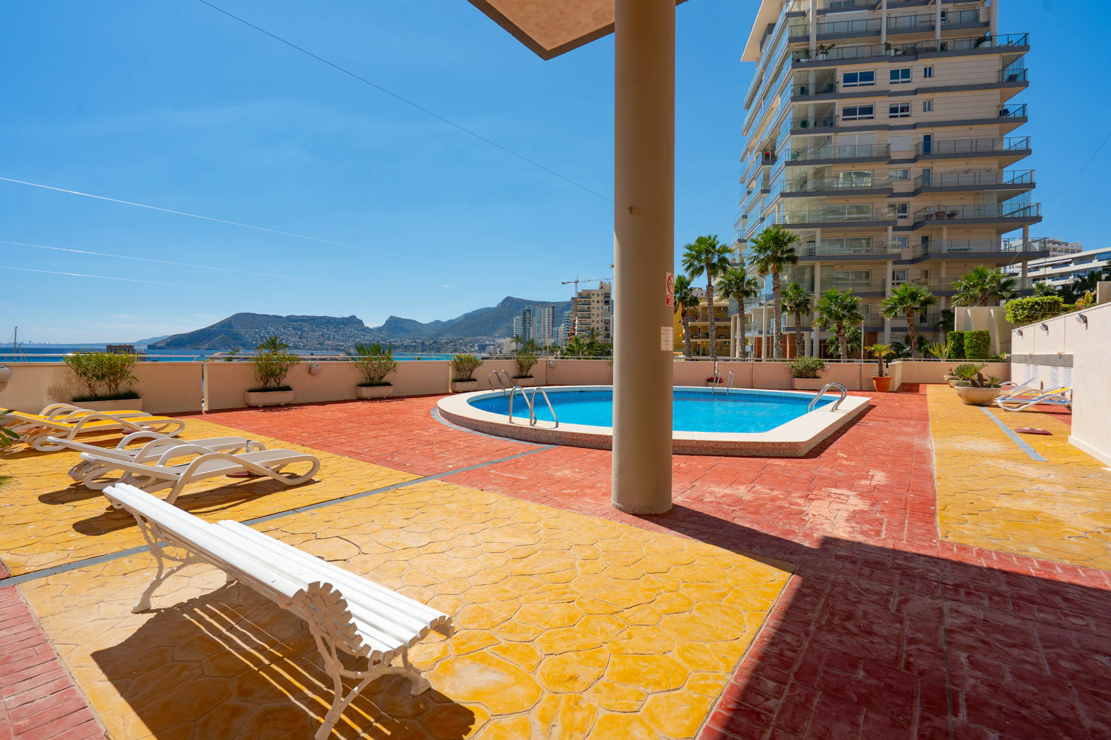 C4XY4657CAL - C4XY45657CAL Dos áticos contiguos en primera línea con vistas panorámicas al mar y posibilidad de unión en venta en Calpe.