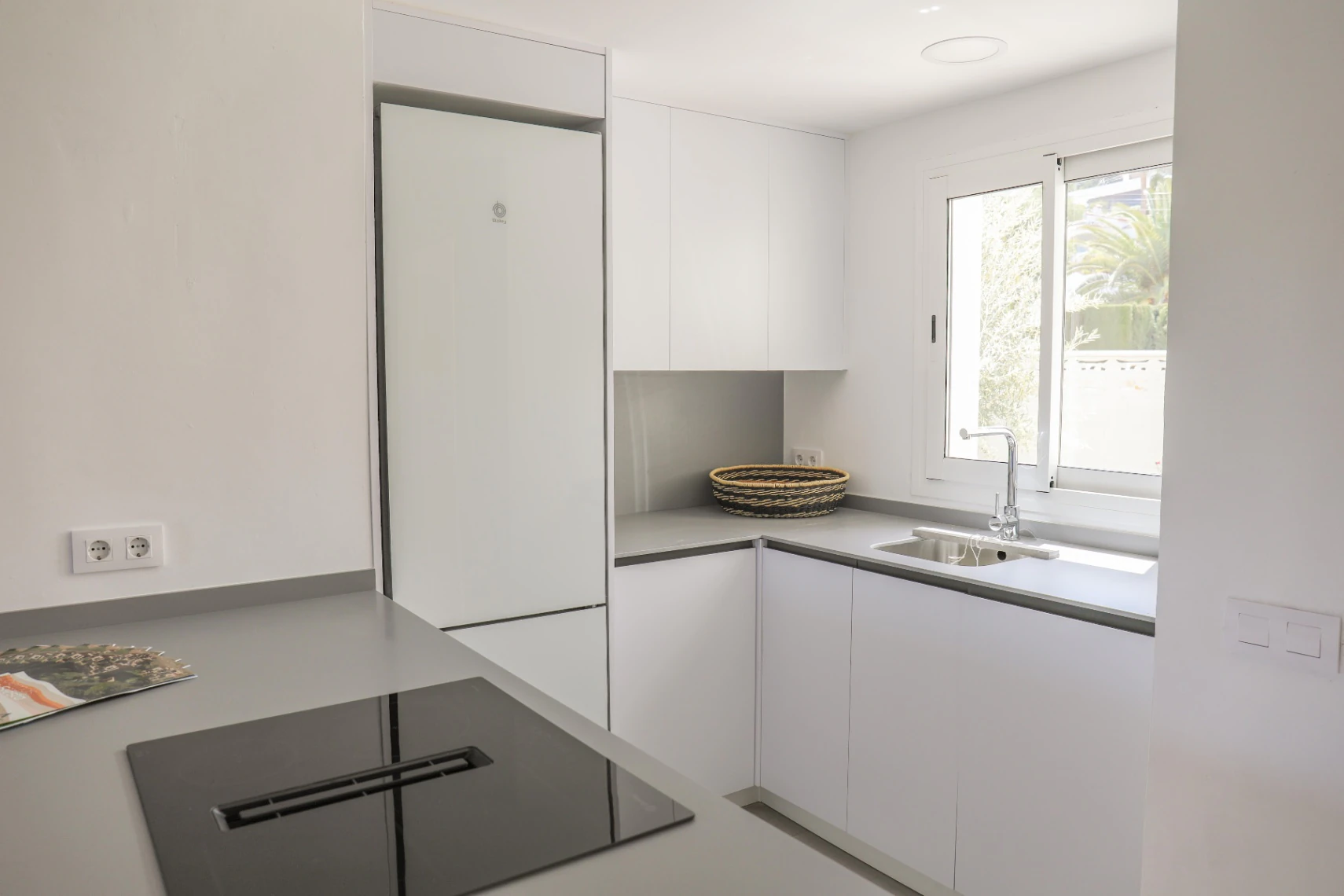 4685 - Apartamento a la venta en Denia, complejo con piscina y parking