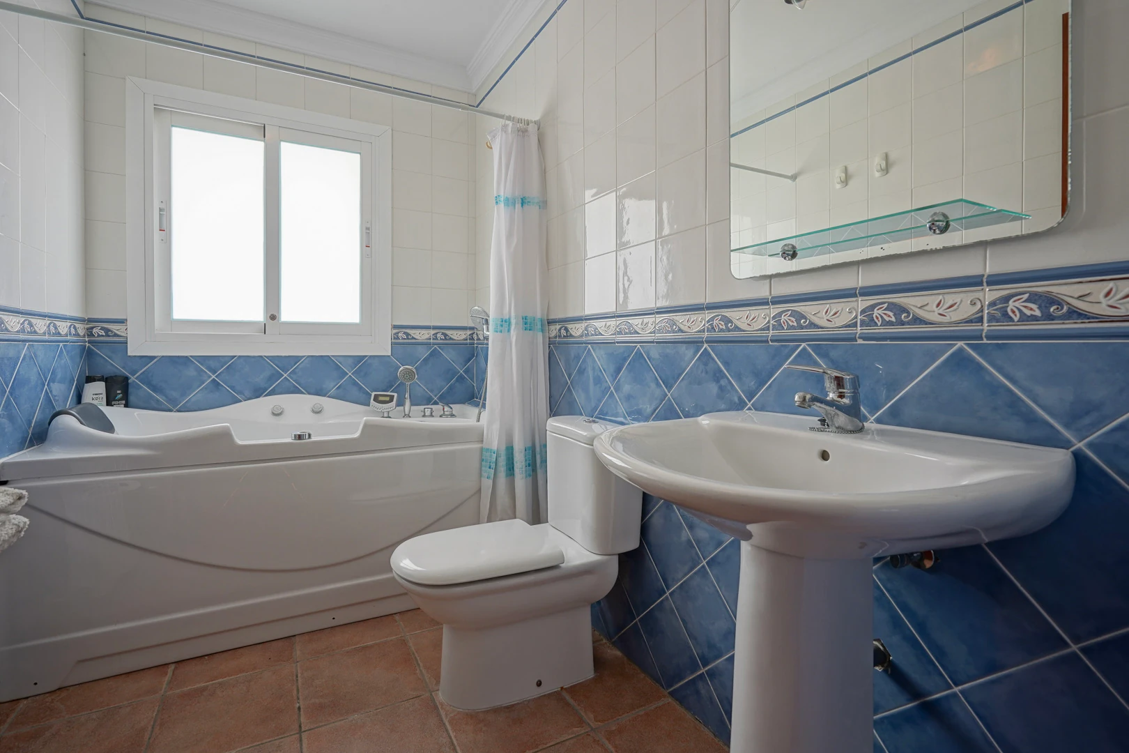 C3XY4484ALT - C3XY4484ALT Belle villa traditionnelle située à Alhama Springs, Altea