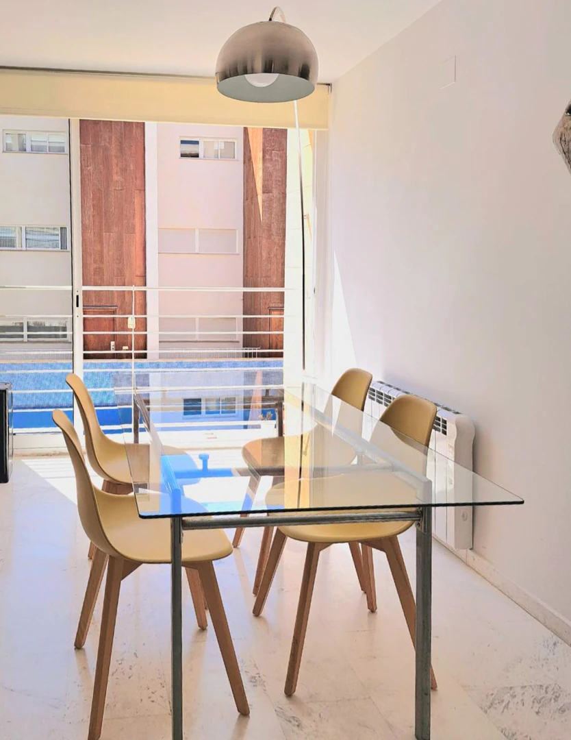 4642JAV - 4642JAV Apartamento en planta baja a un paso del mar y del puerto de Jávea, con licencia de alquiler, en venta