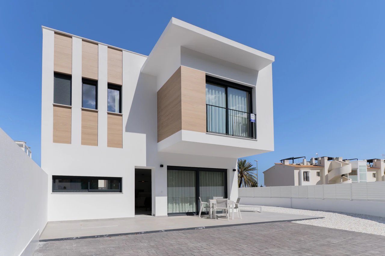 8327DEN - 8327DEN Villa moderna a la venta en Denia.