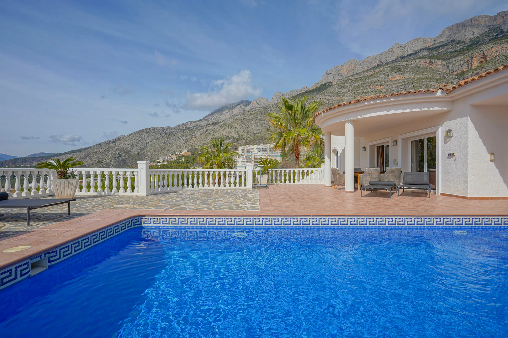 C3XY4484ALT - C3XY4484ALT Belle villa traditionnelle située à Alhama Springs, Altea
