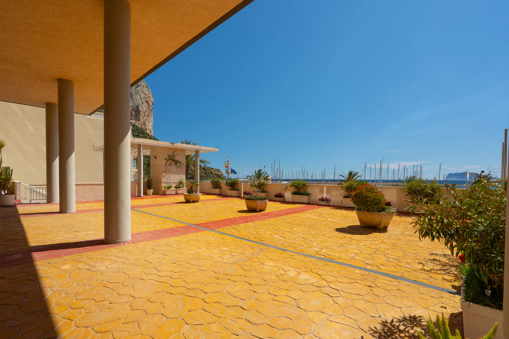 C4XY4657CAL - C4XY45657CAL Dos áticos contiguos en primera línea con vistas panorámicas al mar y posibilidad de unión en venta en Calpe.
