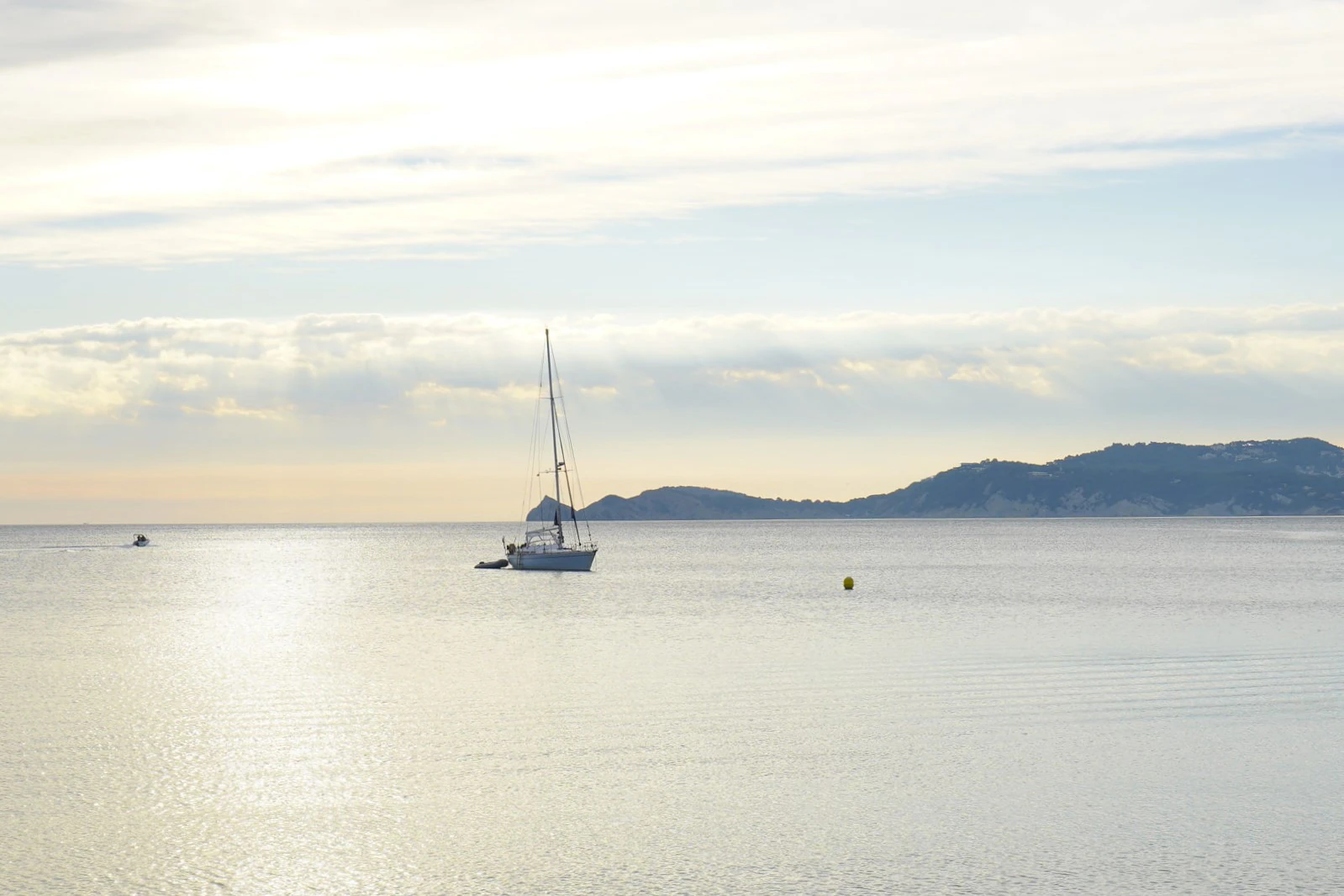 4642JAV - 4642JAV Apartamento en planta baja a un paso del mar y del puerto de Jávea, con licencia de alquiler, en venta