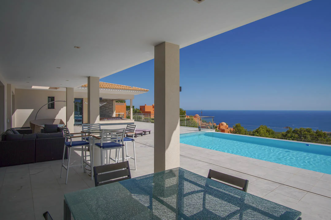C3XY7000ALT - C3XY7000ALT Amplia villa en venta con vistas al mar en Altea