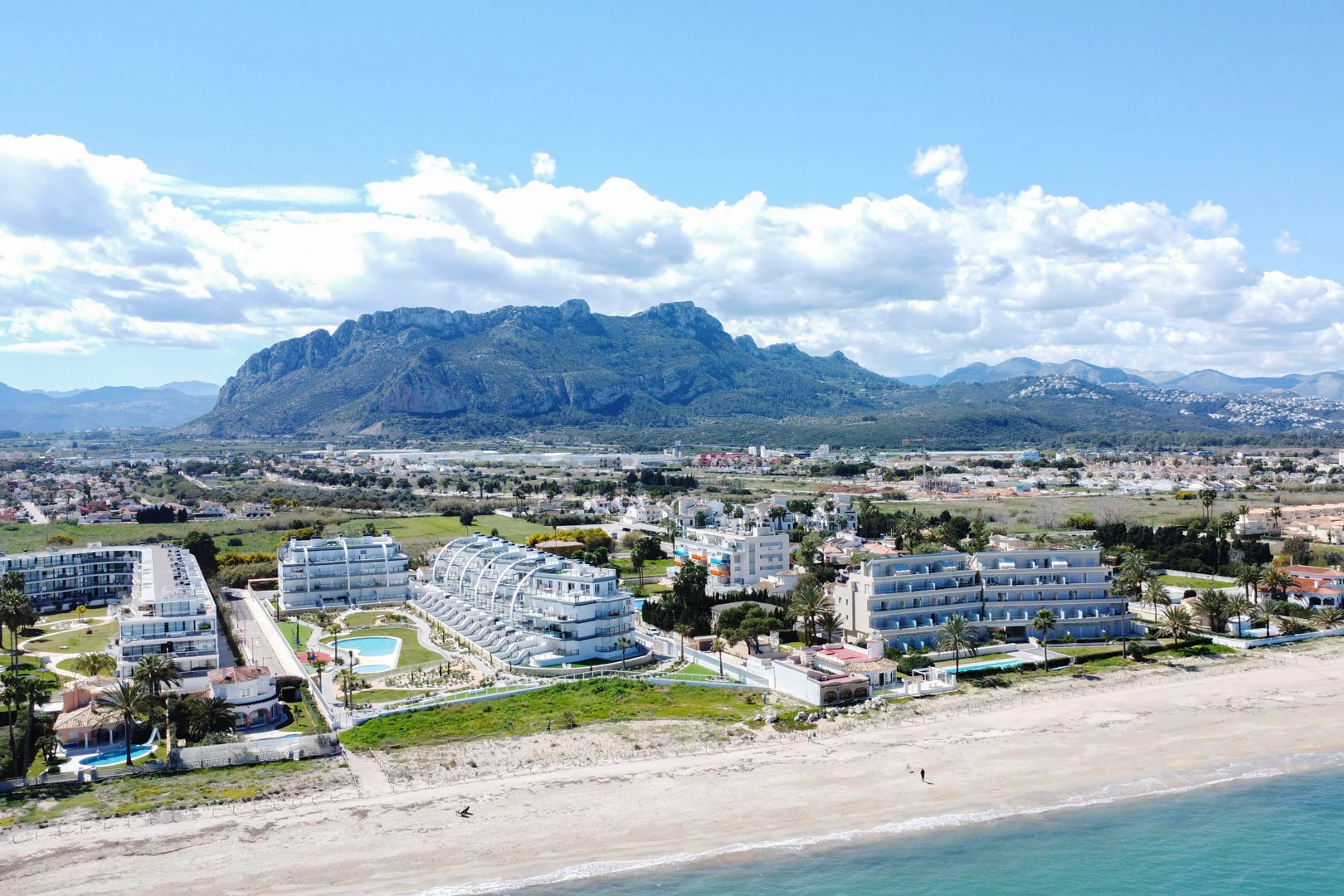 4502DEN - 4502DEN Fantástico ático moderno en primera línea de playa en venta en Denia