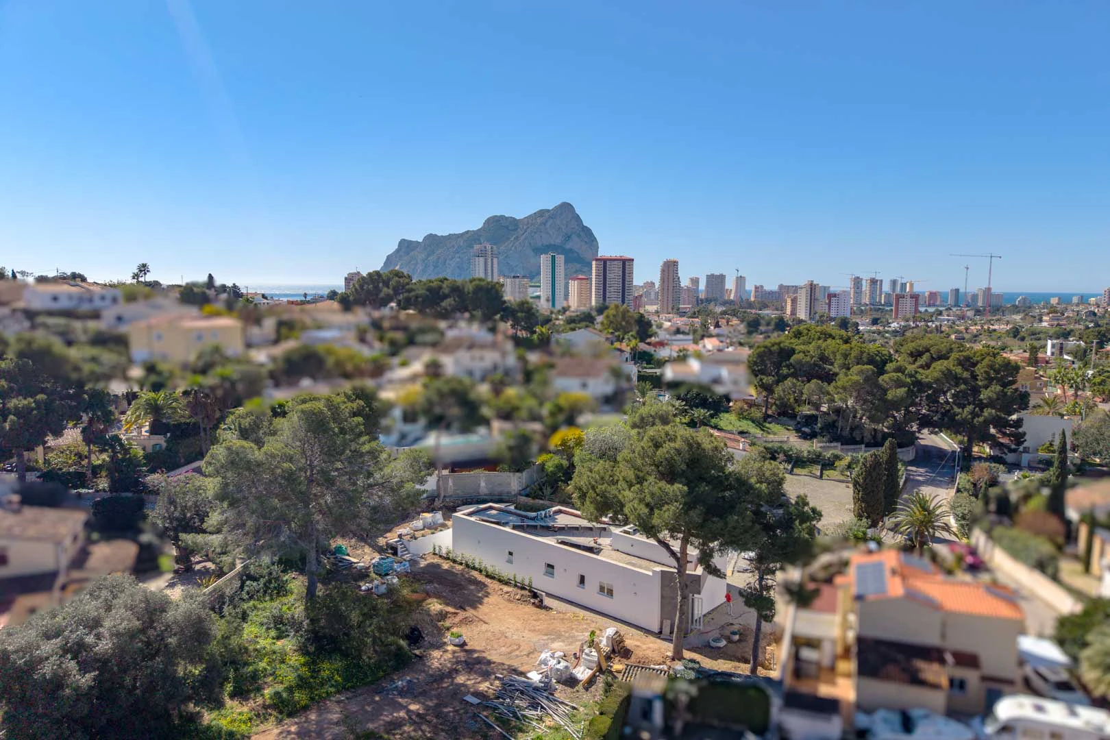 8329CAL - 8329CAL Villa moderna para finalizar a la venta en Calpe.