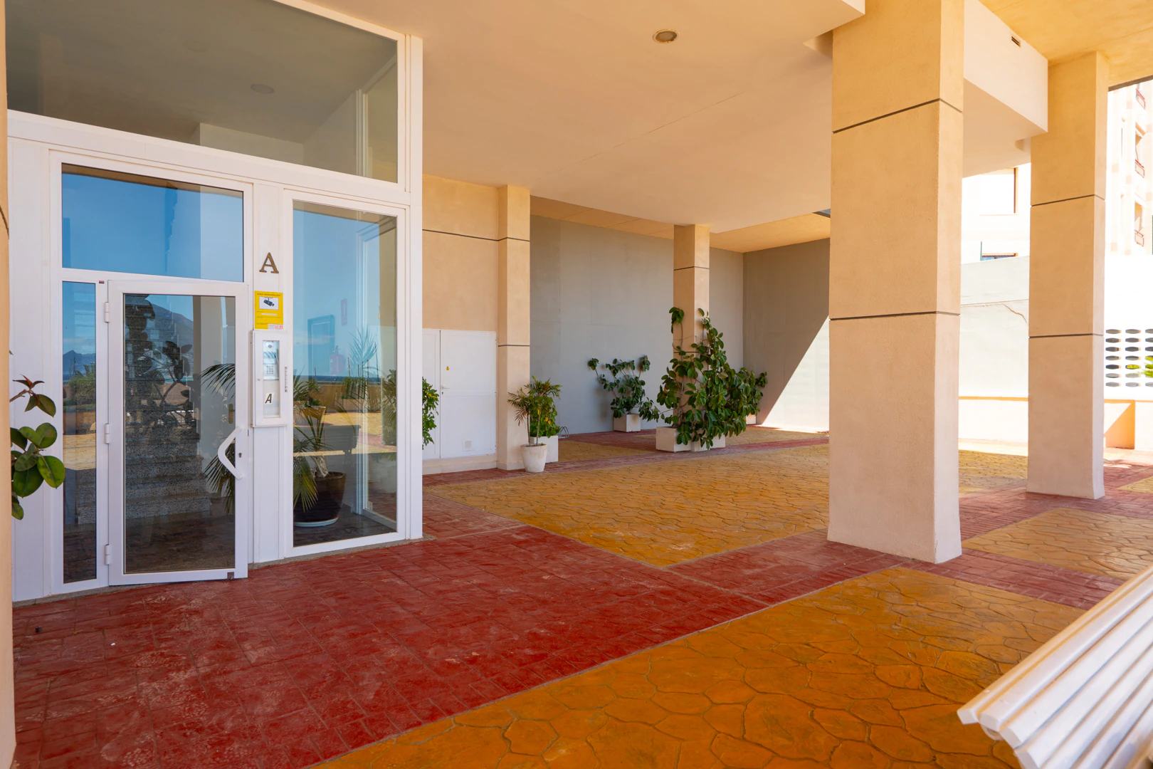 C4XY4657CAL - C4XY45657CAL Dos áticos contiguos en primera línea con vistas panorámicas al mar y posibilidad de unión en venta en Calpe.